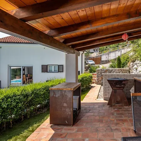 In With Seaview, Balcony, Air Condition, Wifi