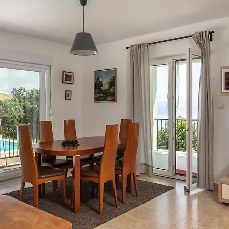 Holiday home In With Seaview, Balcony, Air Condition, Wifi Icici