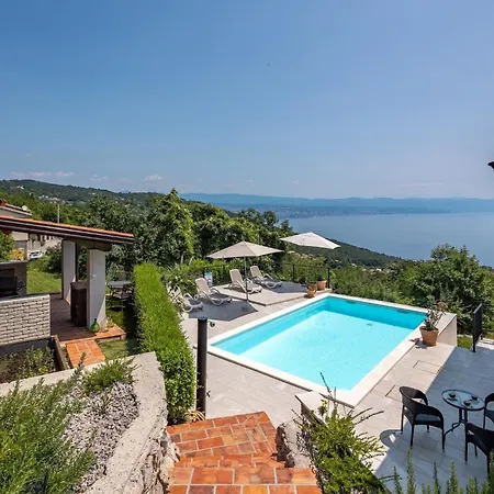 Holiday home In With Seaview, Balcony, Air Condition, Wifi