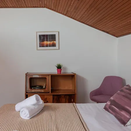 In With Seaview, Balcony, Air Condition, Wifi *